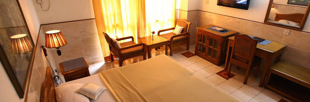 Hotel Ekant ฟารีดาบัด ภายนอก รูปภาพ